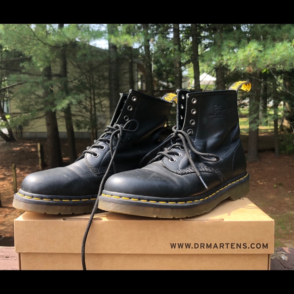Dr. Marten’s Men’s Classic 1460 Boots